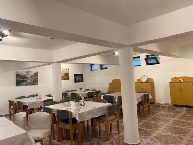 Pensiunea Casa Saxonia Rîşnov Luaran gambar