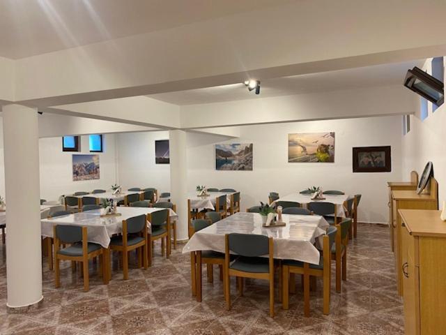 Pensiunea Casa Saxonia Rîşnov Luaran gambar