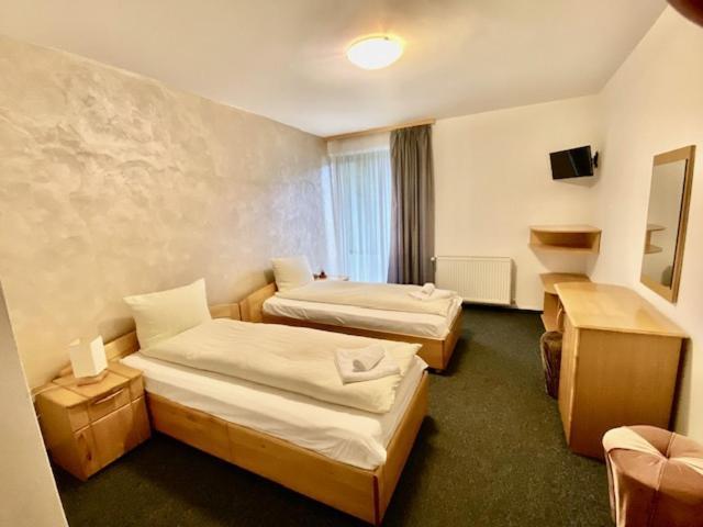 Pensiunea Casa Saxonia Rîşnov Luaran gambar