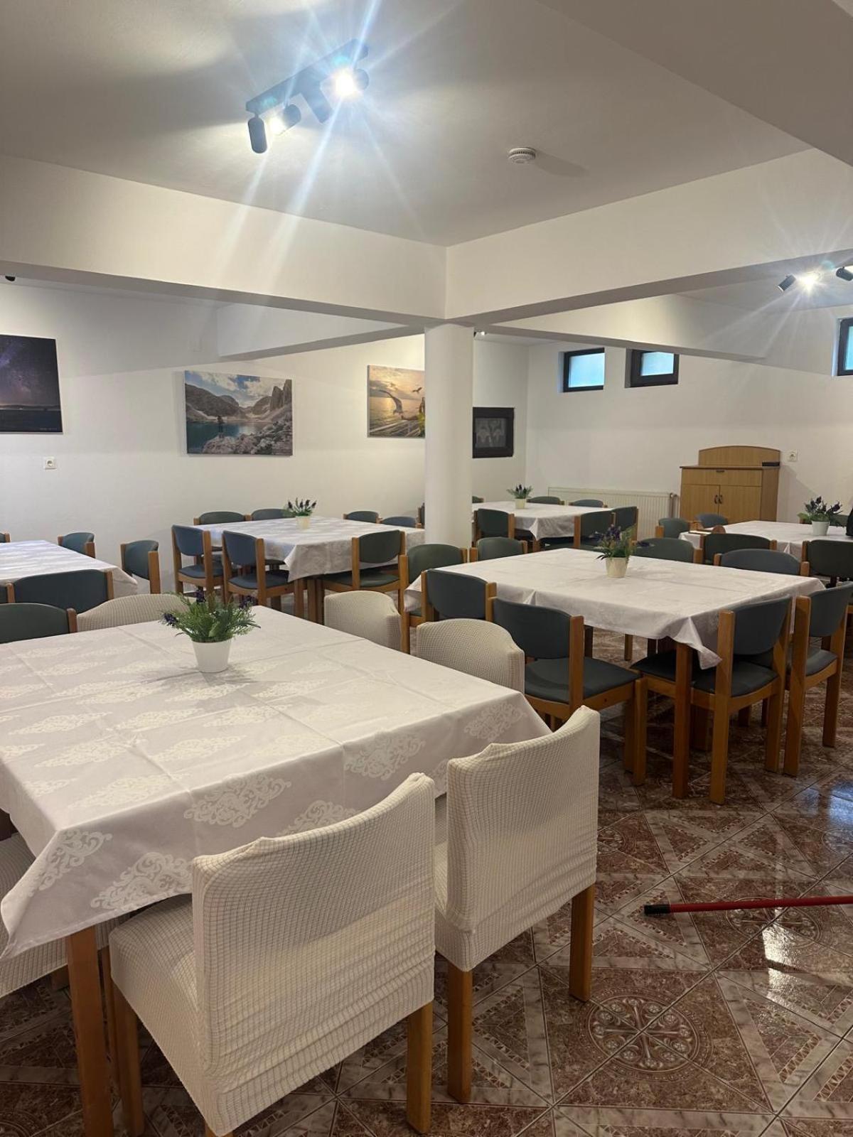 Pensiunea Casa Saxonia Rîşnov Luaran gambar