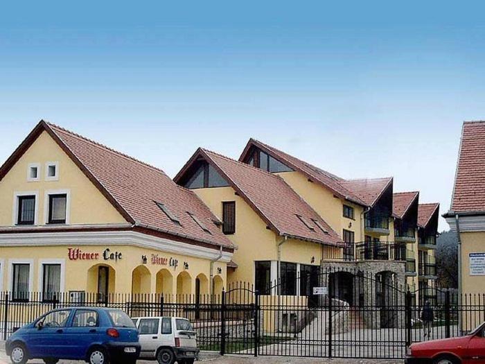 Pensiunea Casa Saxonia Rîşnov Luaran gambar